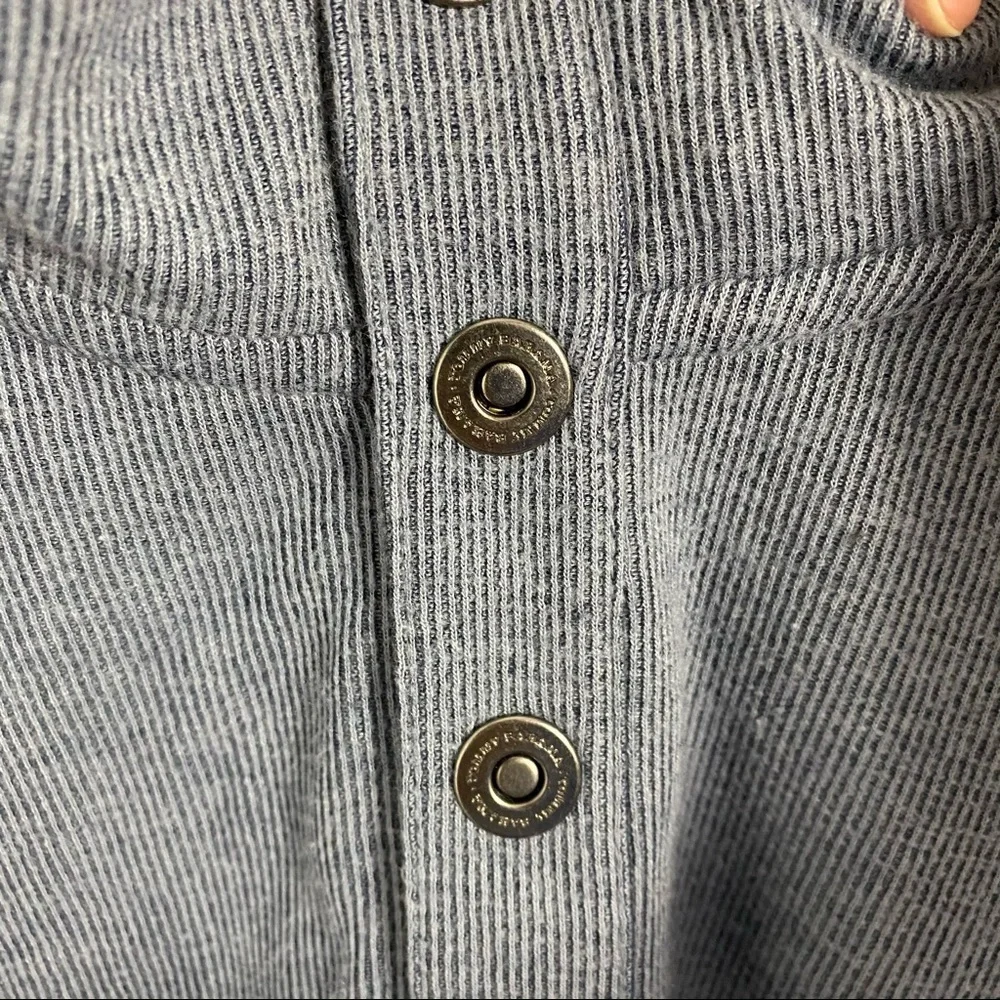 Tommy Bahama Men’s Snap Button Sweater XL Blue